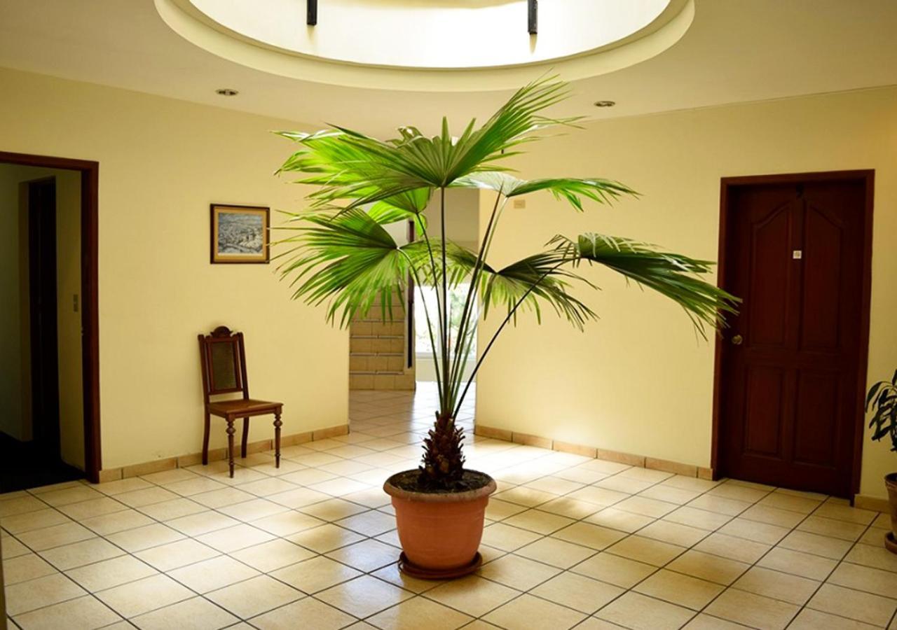 Hotel Berlin Σαν Σαλβαντόρ Εξωτερικό φωτογραφία