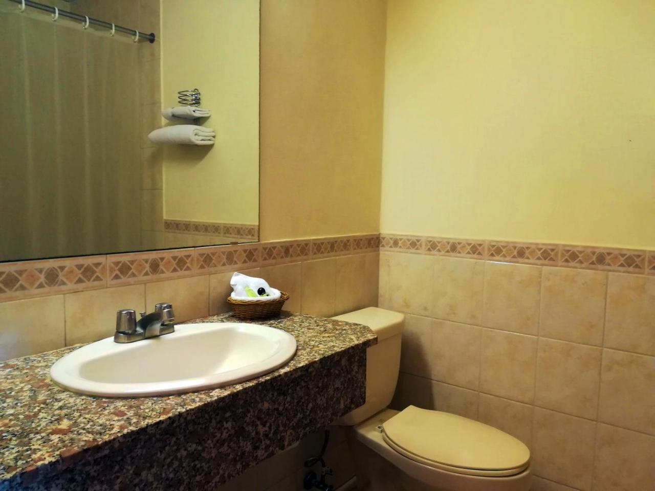 Hotel Berlin Σαν Σαλβαντόρ Εξωτερικό φωτογραφία