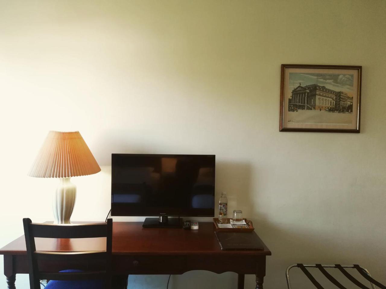 Hotel Berlin Σαν Σαλβαντόρ Εξωτερικό φωτογραφία
