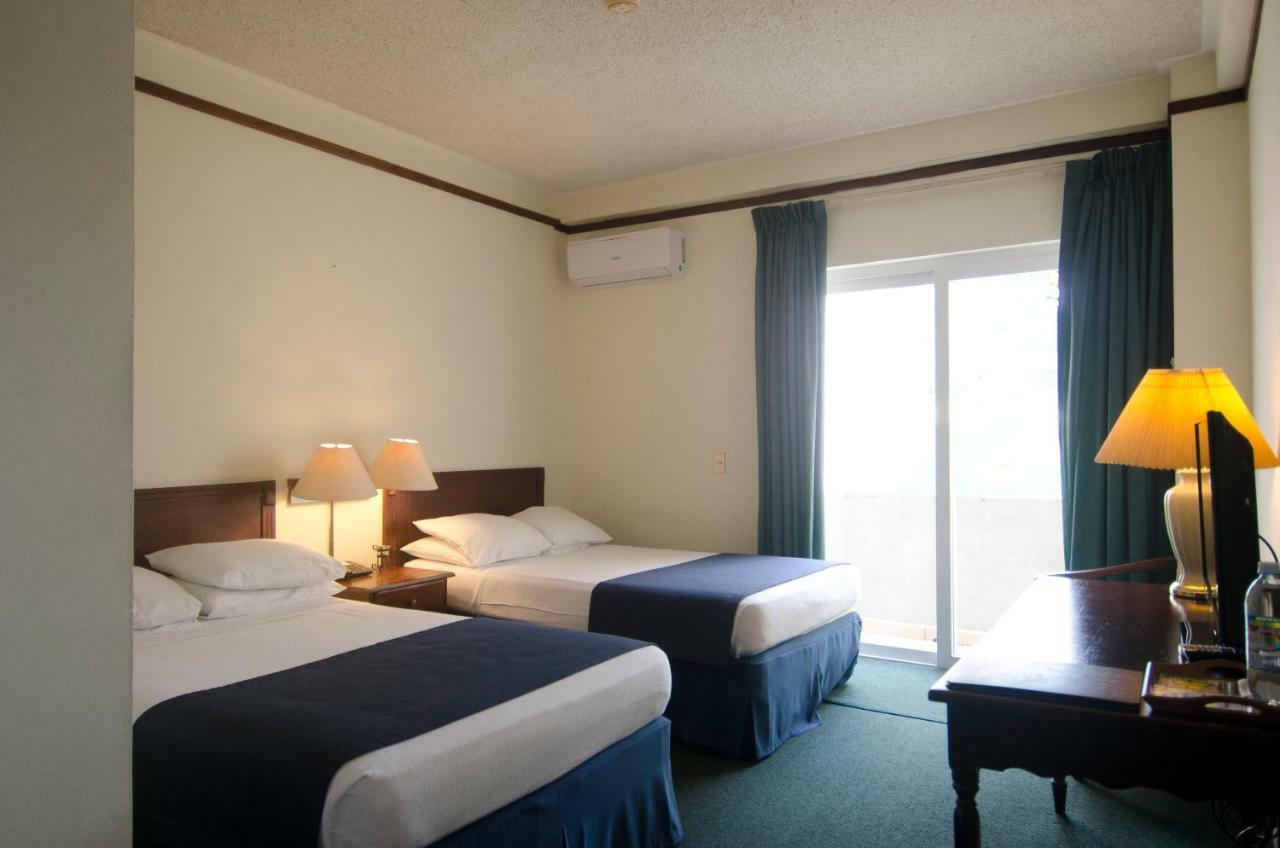 Hotel Berlin Σαν Σαλβαντόρ Εξωτερικό φωτογραφία