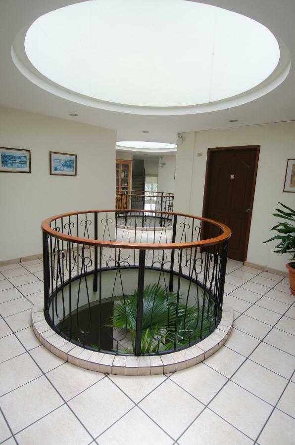 Hotel Berlin Σαν Σαλβαντόρ Εξωτερικό φωτογραφία